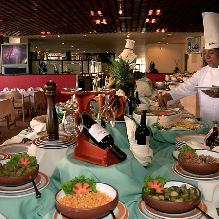 Real Plaza Hotel & Convention Center La Paz Restaurant photo